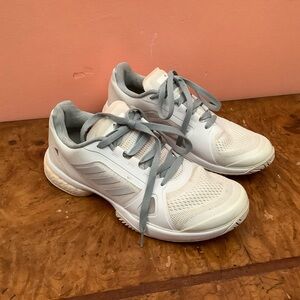 Adidas Stella Mccartney Women's  Size 9.5 Worn shoes show signs like uneven wear